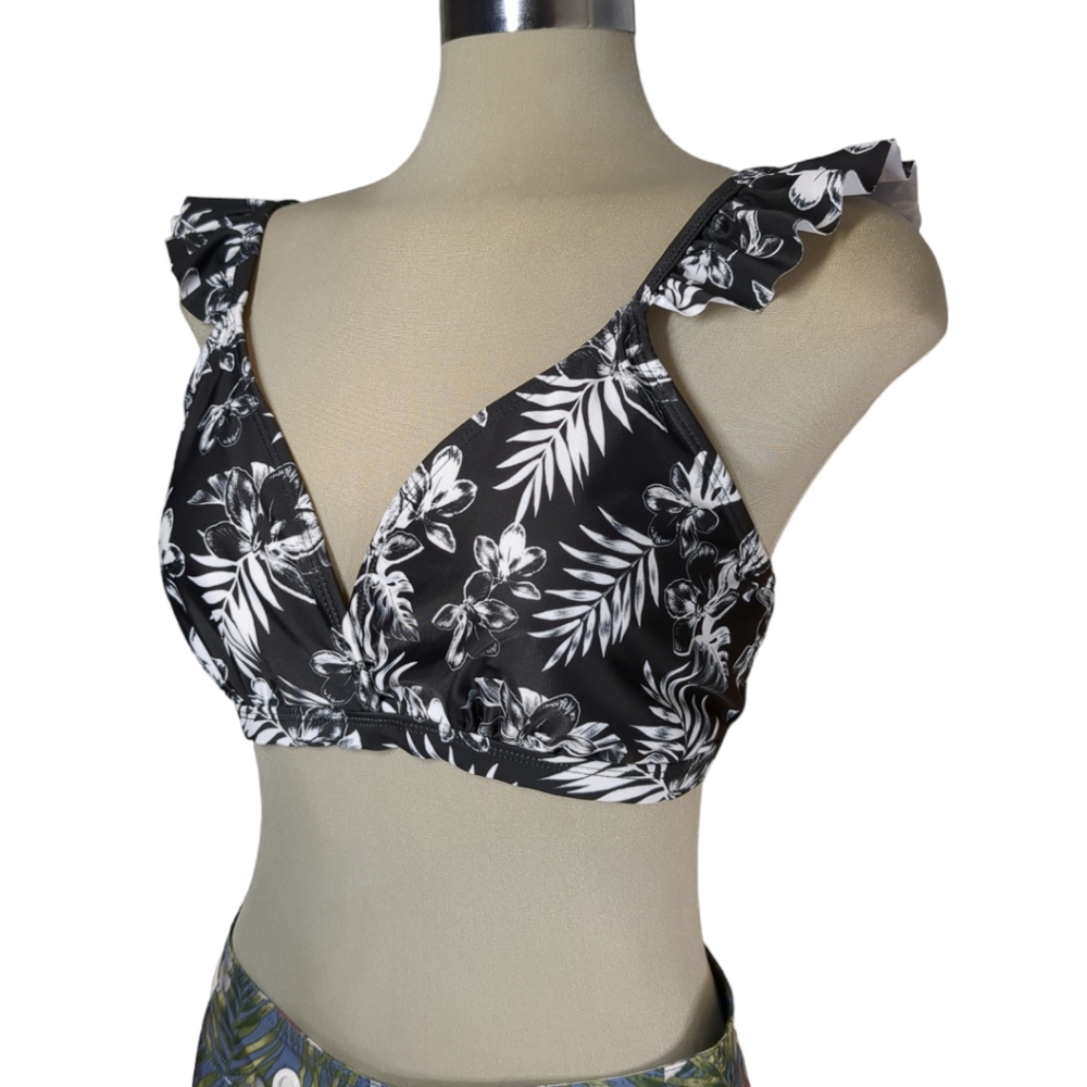 ACX Active White and Black Swimming Top Size XL